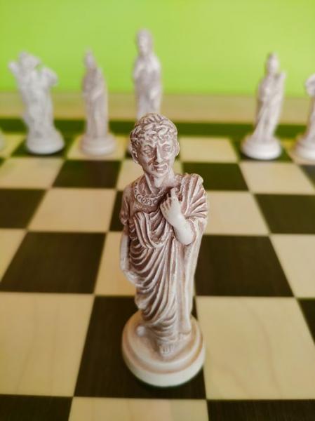 イギリスの老舗チェスメーカーのチェスの駒　古代ギリシャ(送料込)